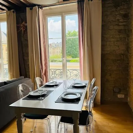 Spacieux De Charme En Hyper-centre Appartement