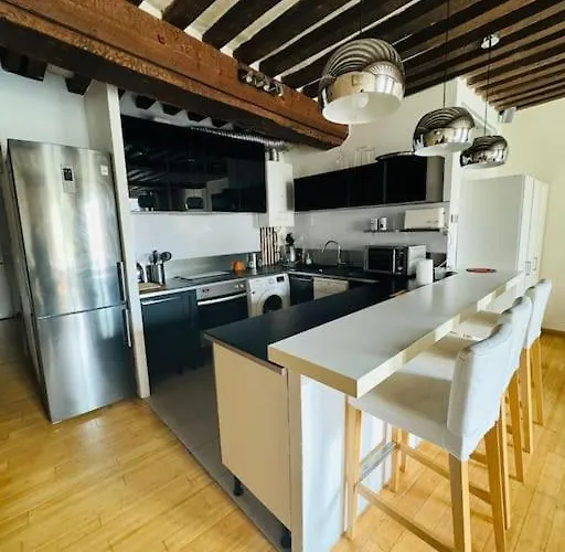 Spacieux De Charme En Hyper-centre Caen